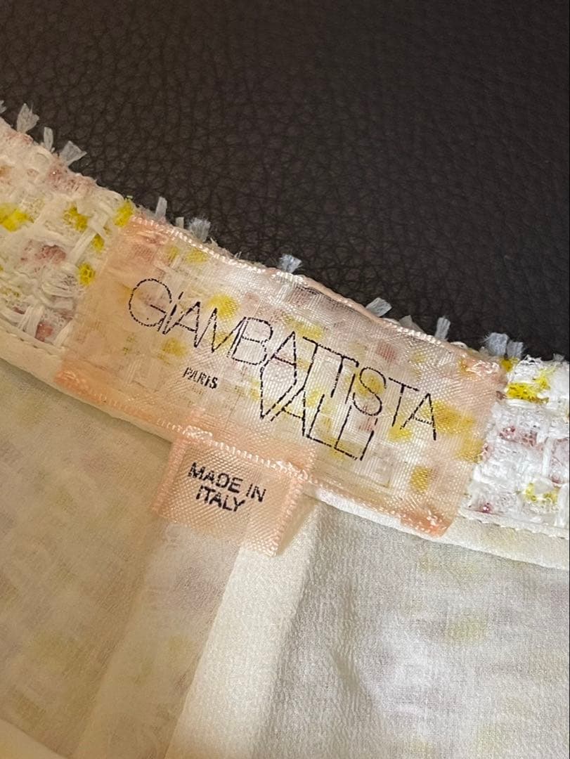 GIAMBATTISTA VALLI ツイードショートパンツ