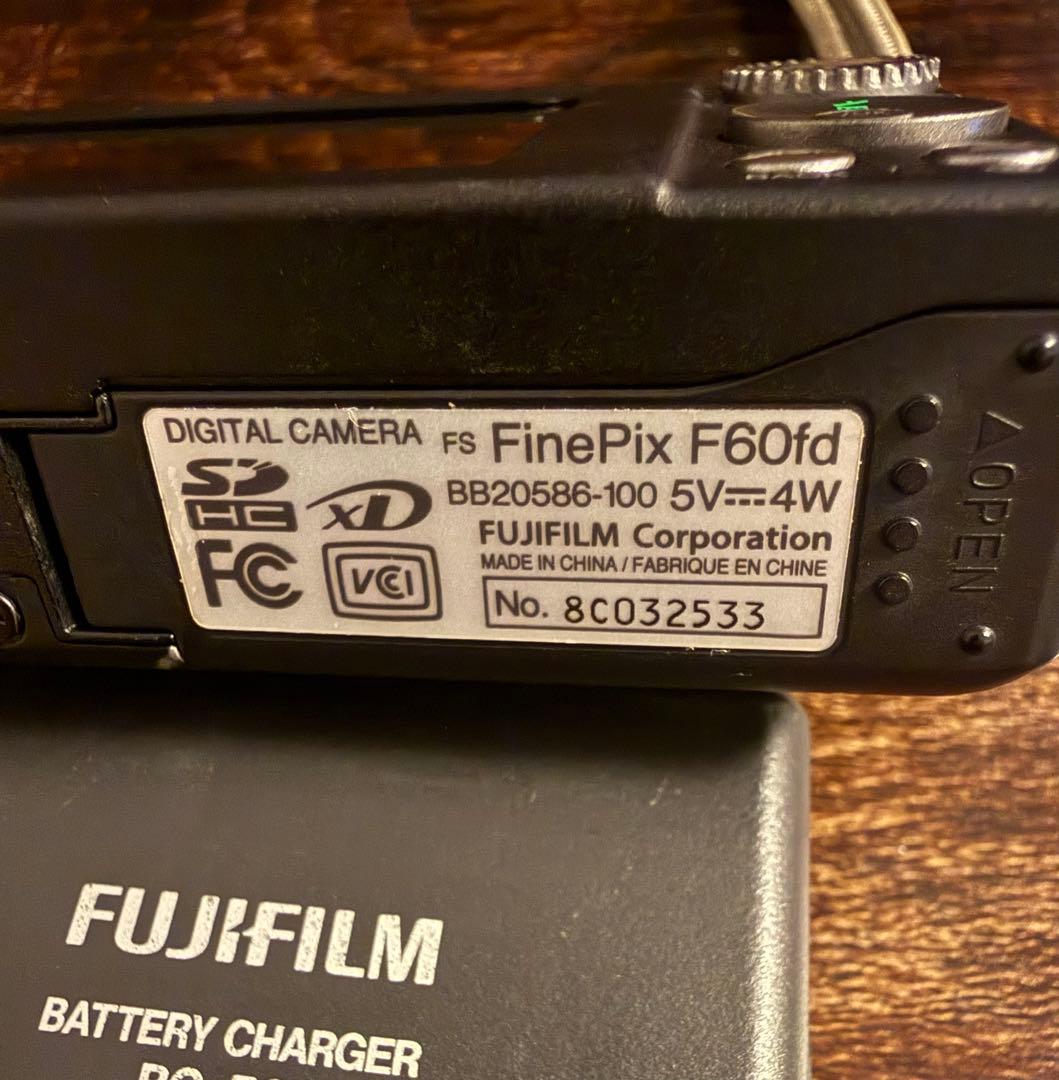 富士フイルムのデジタルカメラFUJIFILM 「FinePix F60fd」