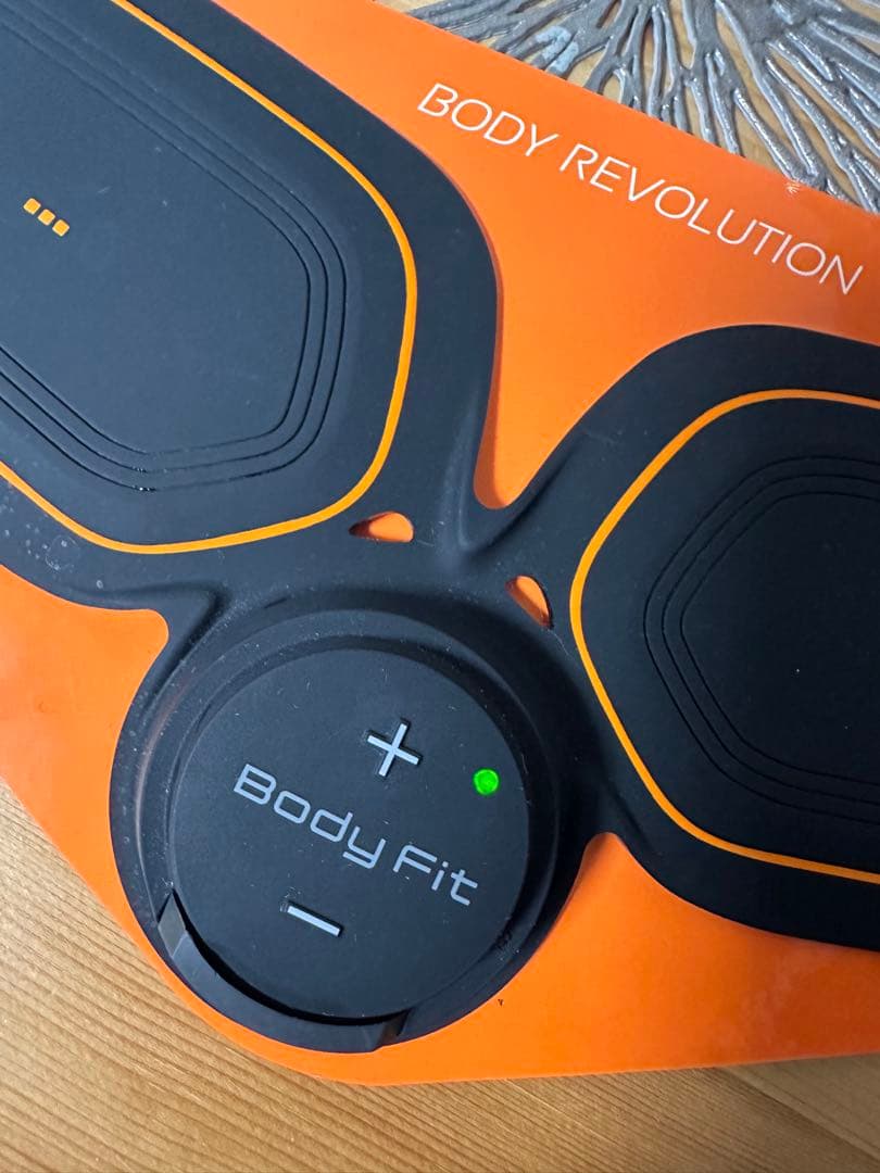 さらにプライスダウン！MTG SIX PAD シックスパッド ボディフィット2