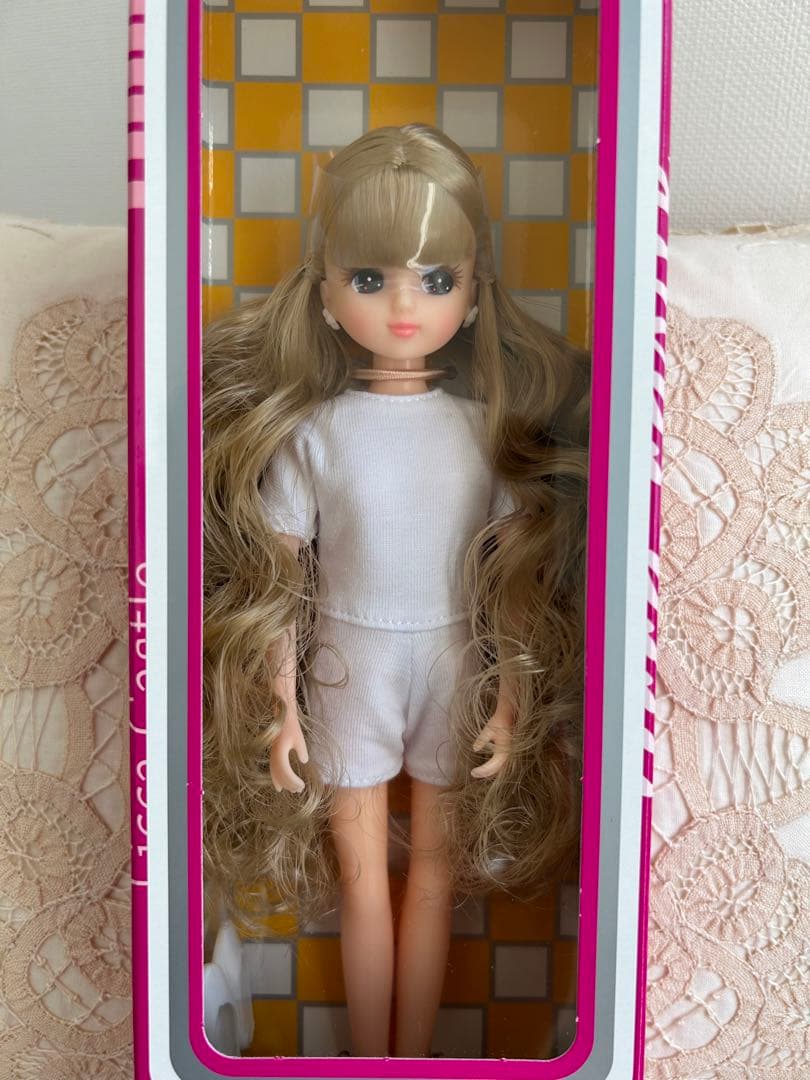りかちゃんキャッスル　りかちゃん　新品、未使用