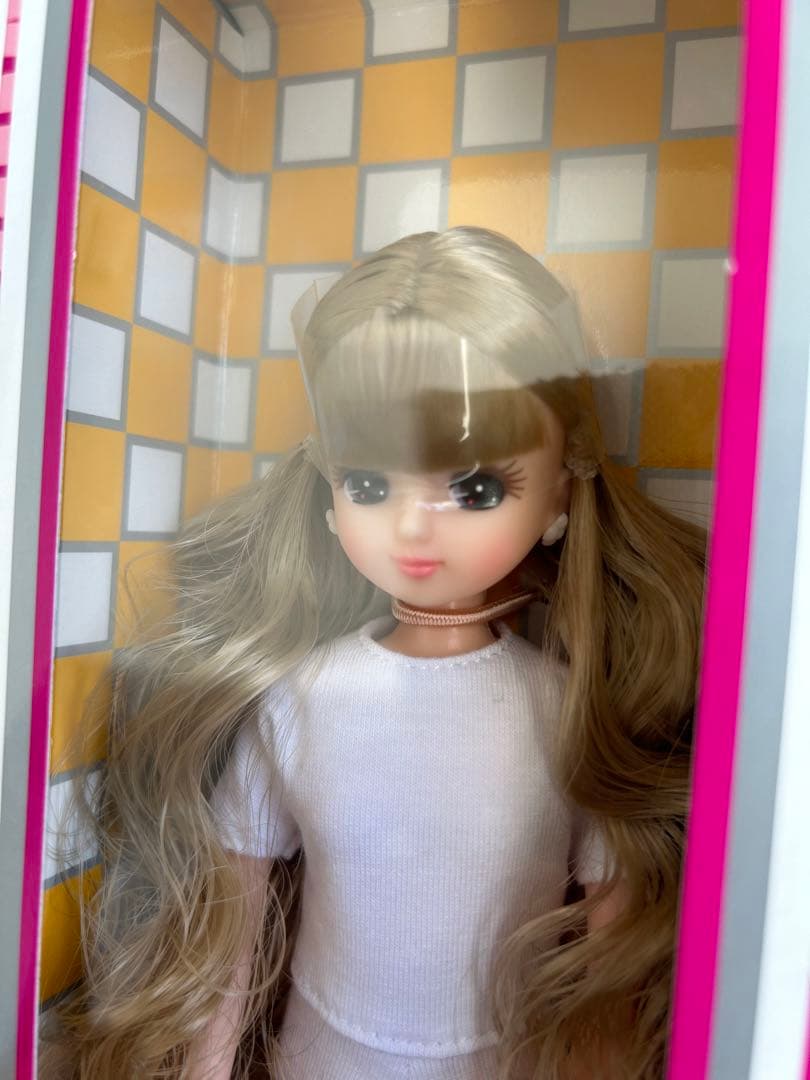 りかちゃんキャッスル　りかちゃん　新品、未使用