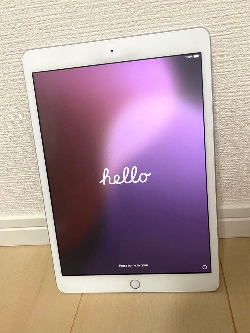 Apple iPad 第7世代 シルバー Wi-Fi 極美品 付属品未使用