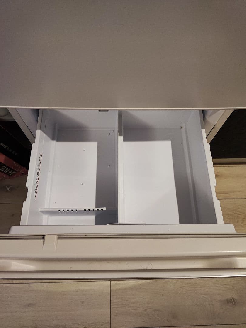 美品 三菱 冷蔵庫 MR-CX27G ホワイト 272L