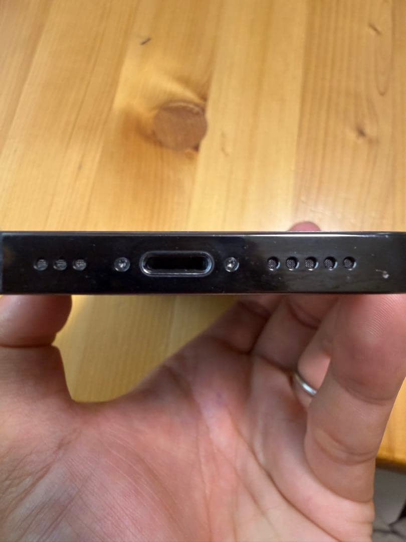 期間限定価格iPhone 13 Pro 256GB SIMフリー　ケース付き