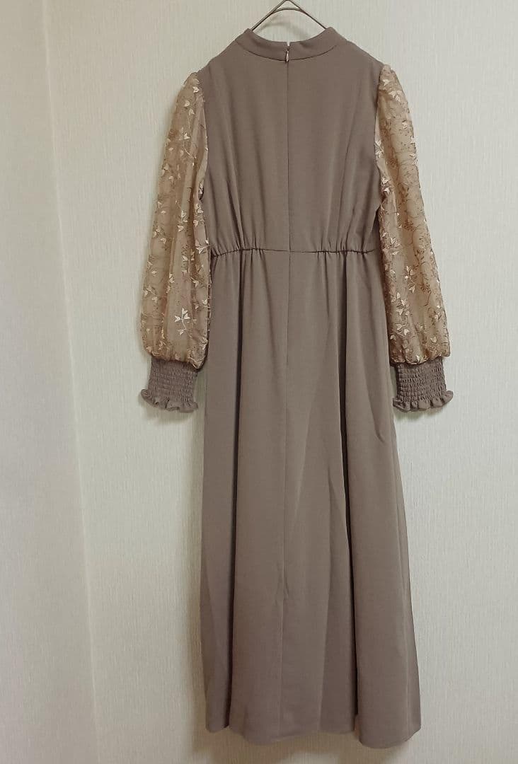 ANDRESD アンドレスド スリーブエンブロイダリードレス ベージュS