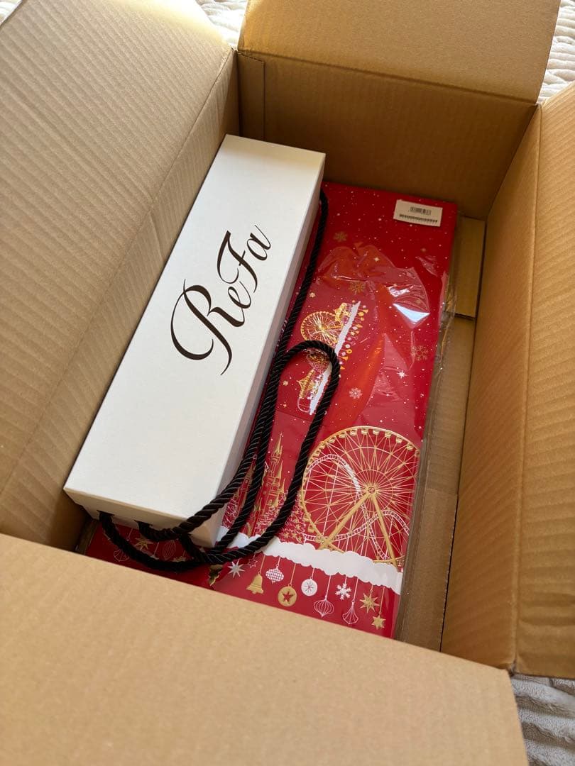 【新品未使用】リファ　ストレートアイロン　プロ　アイボリー