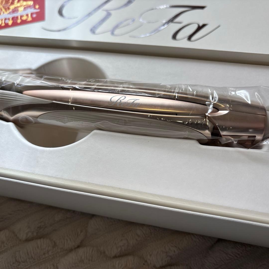 【新品未使用】リファ　ストレートアイロン　プロ　アイボリー