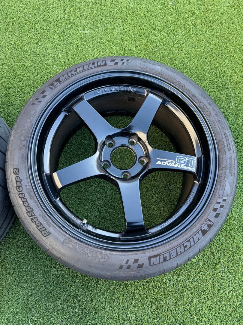 ADVAN Racing GT 18インチ　8.5J +38 4本