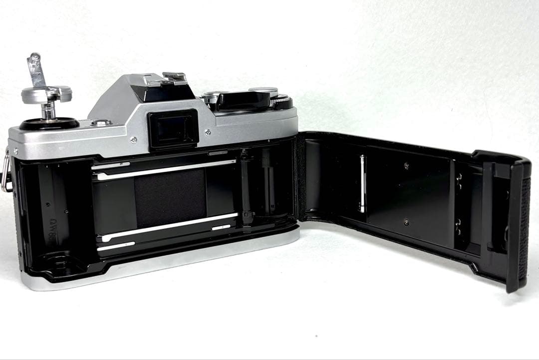 【完動美品】キャノンAE-1 シルバー & FD50mm f1.8 380369