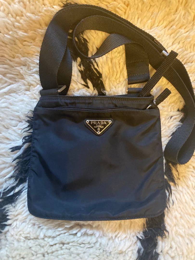 PRADA サコッシュ　ミニショルダー