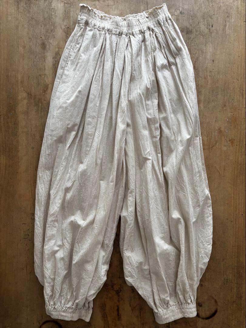 ヂェン先生の日常着 バルーンパンツ 未着用 生成M 綿麻