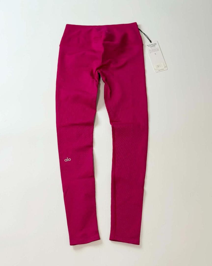 【未使用タグ付き】alo yoga シームレス レギンス XS ピンク