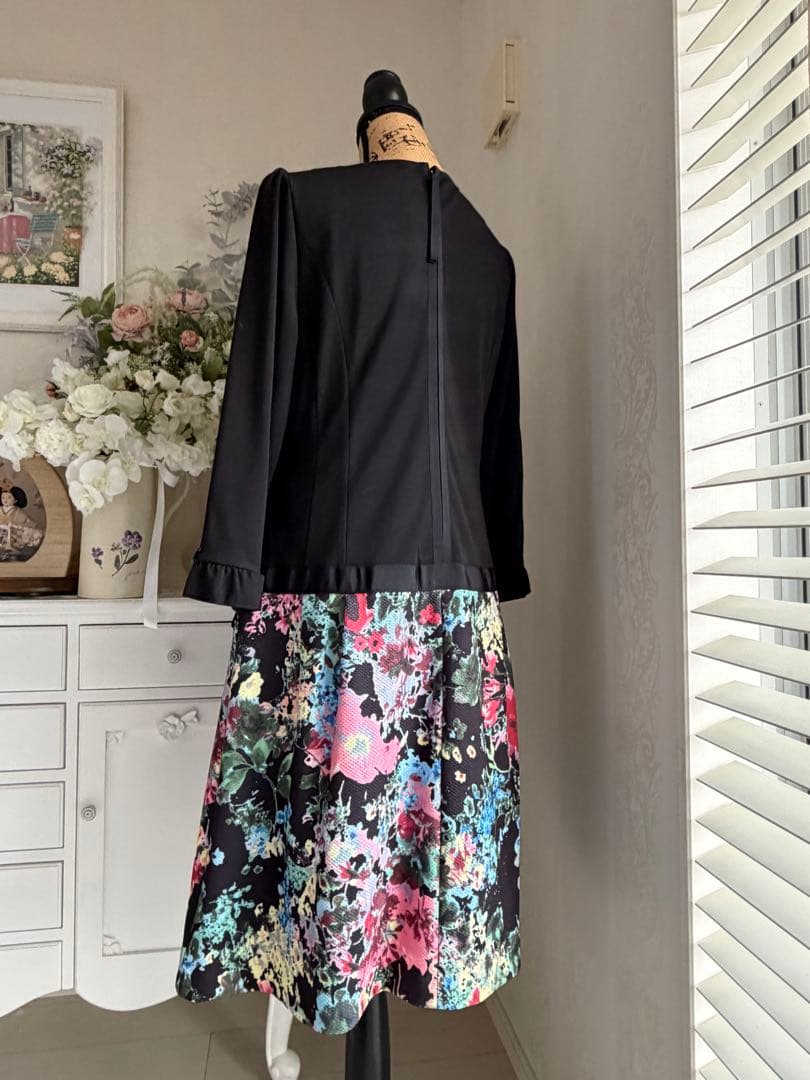 スーパービューティー☆ウエスト切り替え花柄ワンピース☆未使用