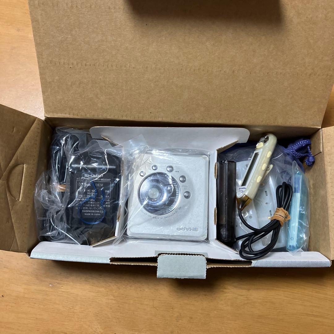 SHARP ポータブルMDプレーヤー MD-ST700-S シルバー音出し確認済