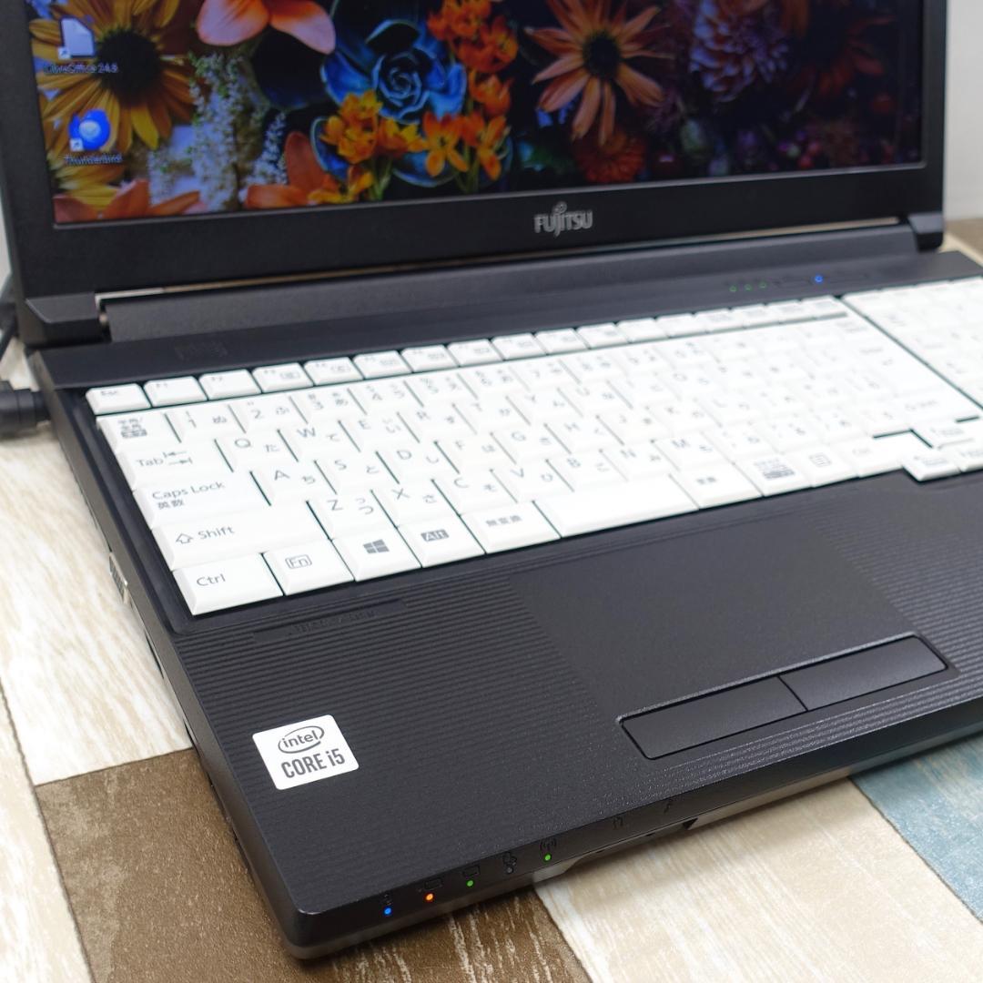 メモリ増設可✨美品の２０２１年製✨第１０世代コアｉ５に高性能ＳＳＤ＆１６Ｇメモリ