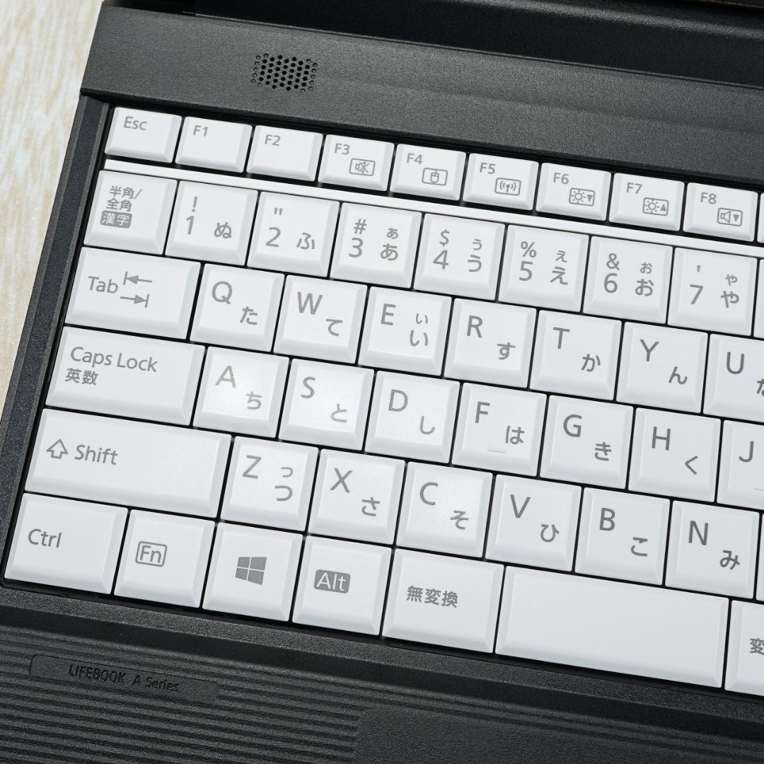 メモリ増設可✨美品の２０２１年製✨第１０世代コアｉ５に高性能ＳＳＤ＆１６Ｇメモリ