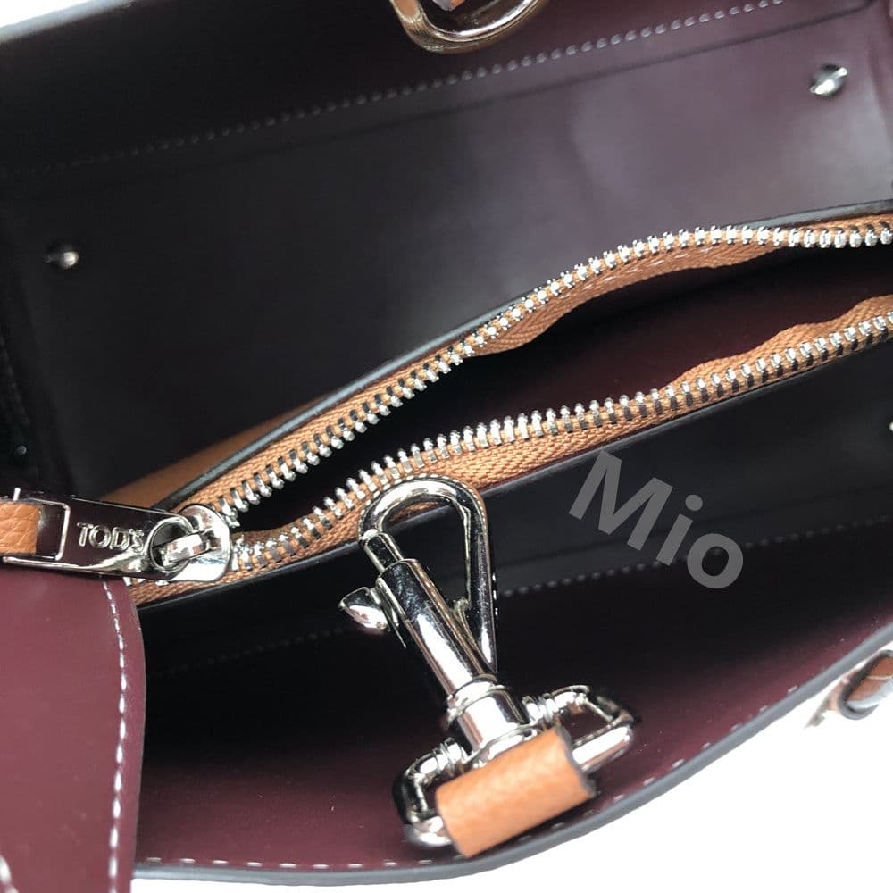 トッズ T タイムレス ショルダーバッグ