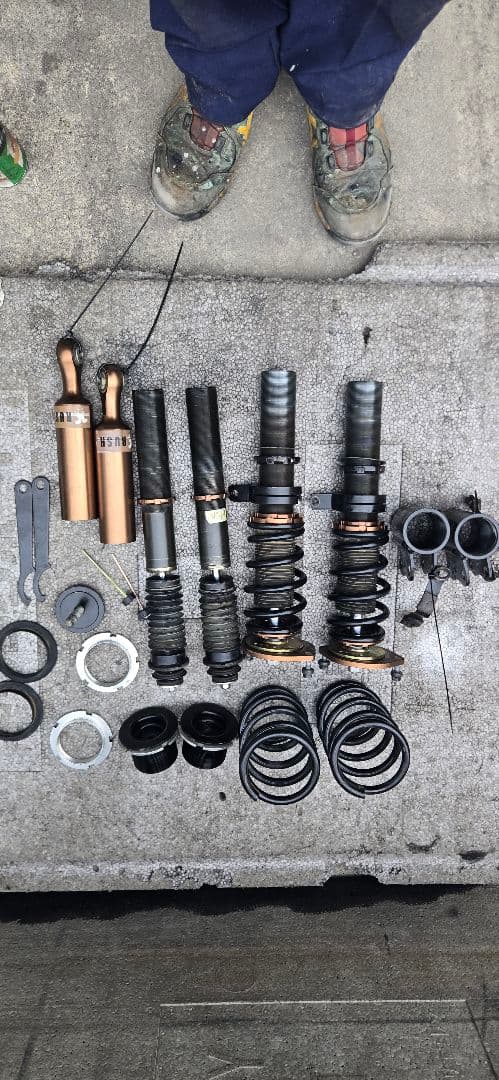 ラッシュRUSH車高調l575s.l175s.LA100S (美品)ダイハツ