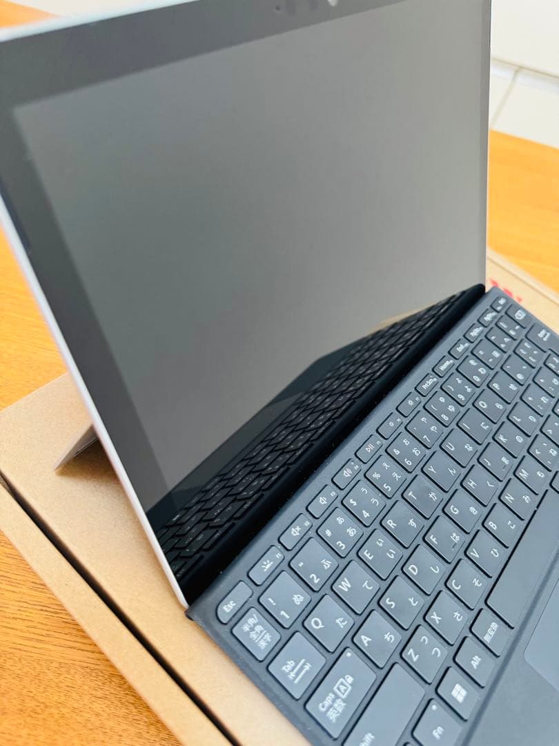 Surface Go 4 XGT-00017 [プラチナ]
