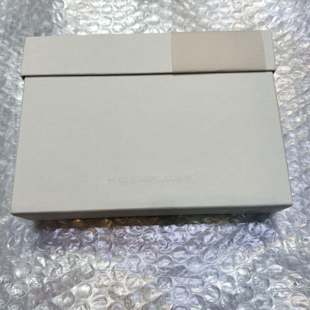 エド ロバート ジャドソン　カード ケース