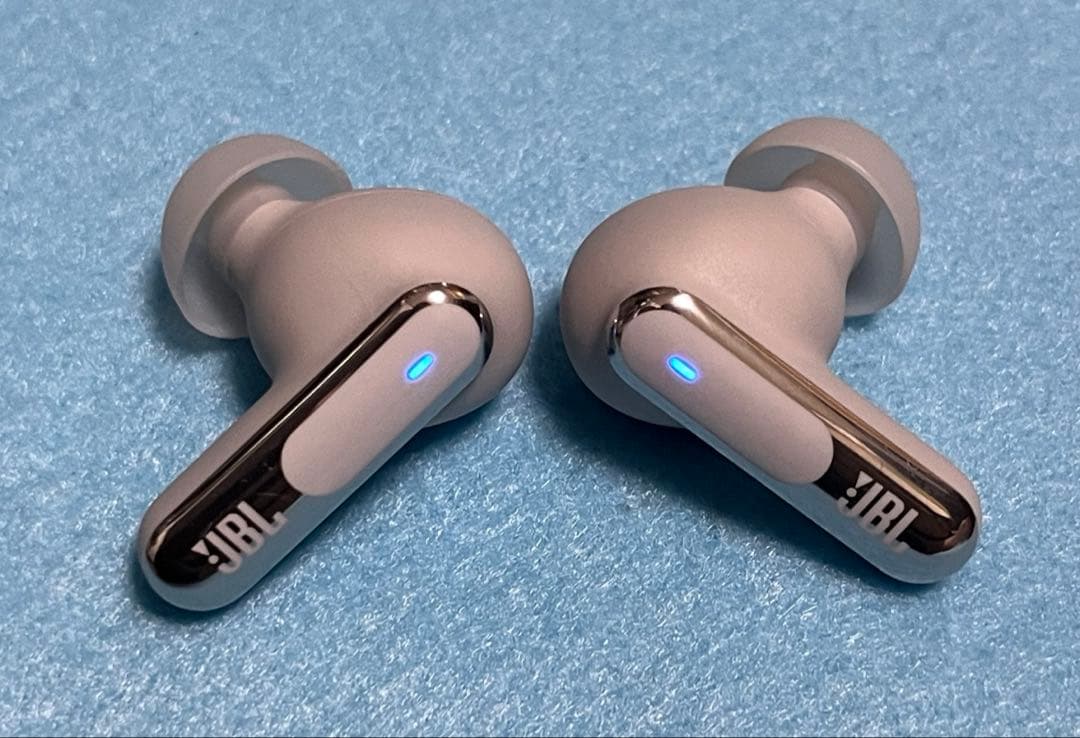 み！美品♪JBL Live Beam 3 シルバー