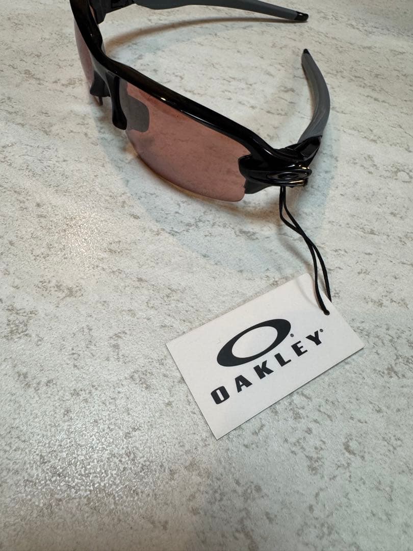 OAKLEYオークレイサングラス／FLAK2.0（A）／偏光機能／男女兼用／新品
