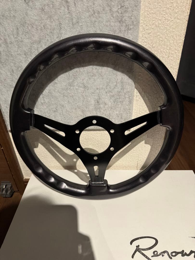 Avenue Performance 350mm アベニュー ステアリング