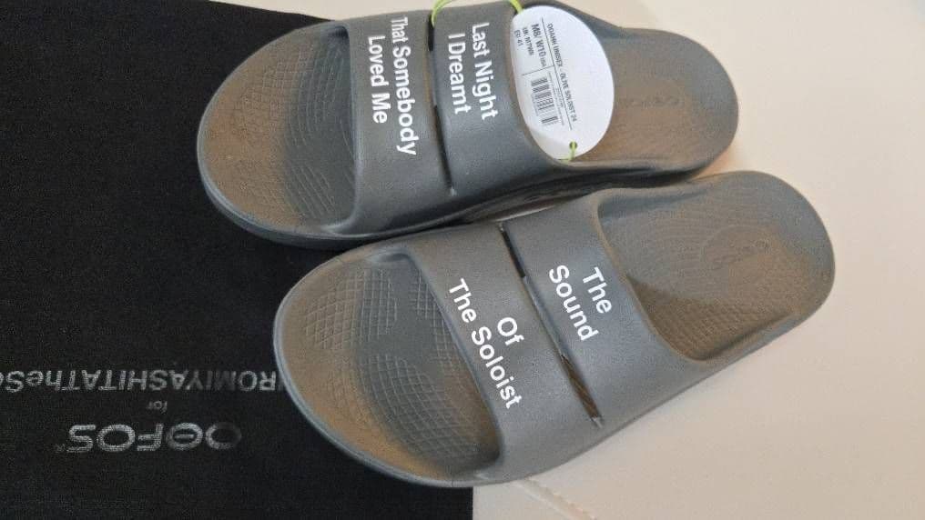 OOFOS スライダーサンダル 27cm