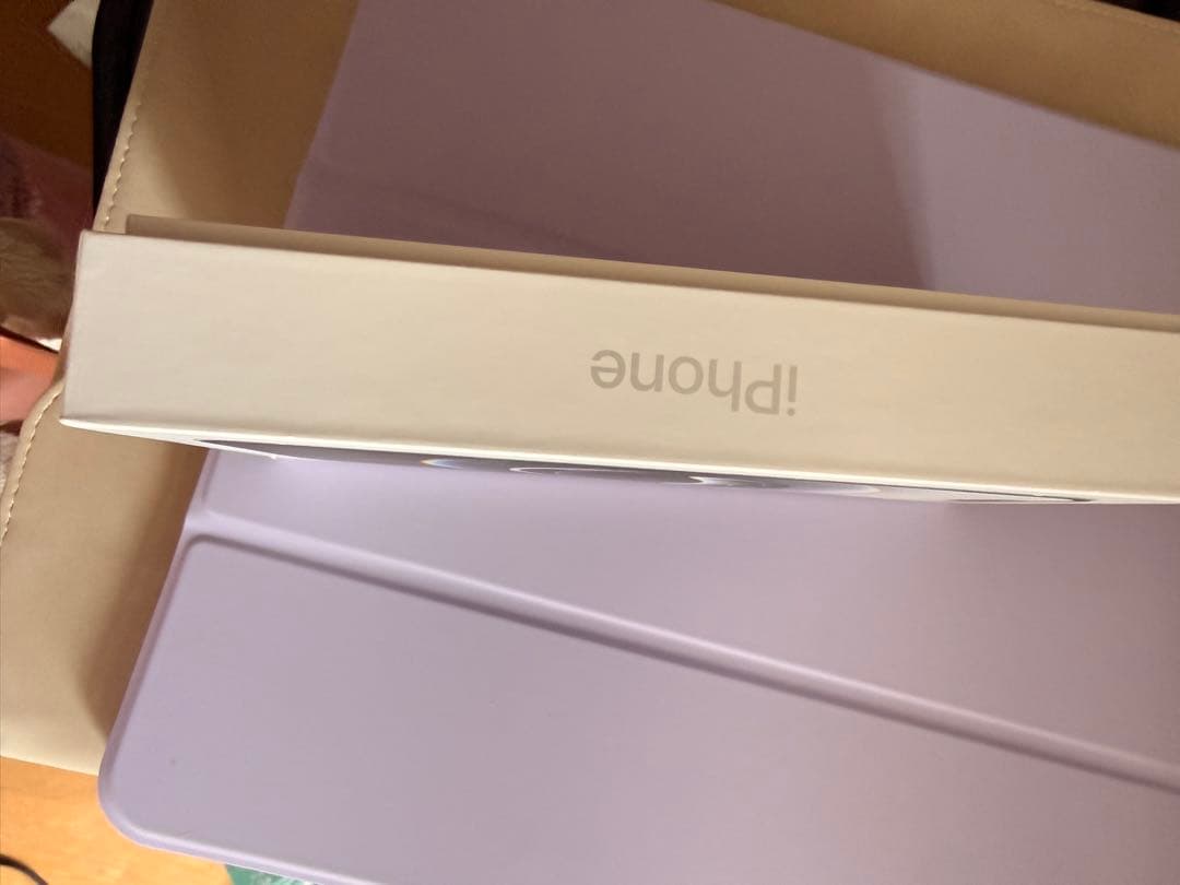 Apple iPhone 16e ホワイト 本体