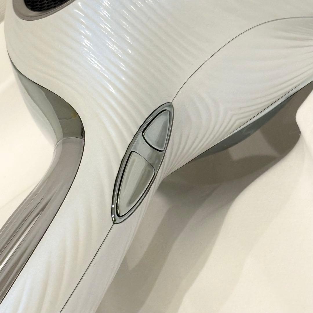 【ほぼ未使用】2023年製 ReFa ビューテックドライヤープロ ホワイト