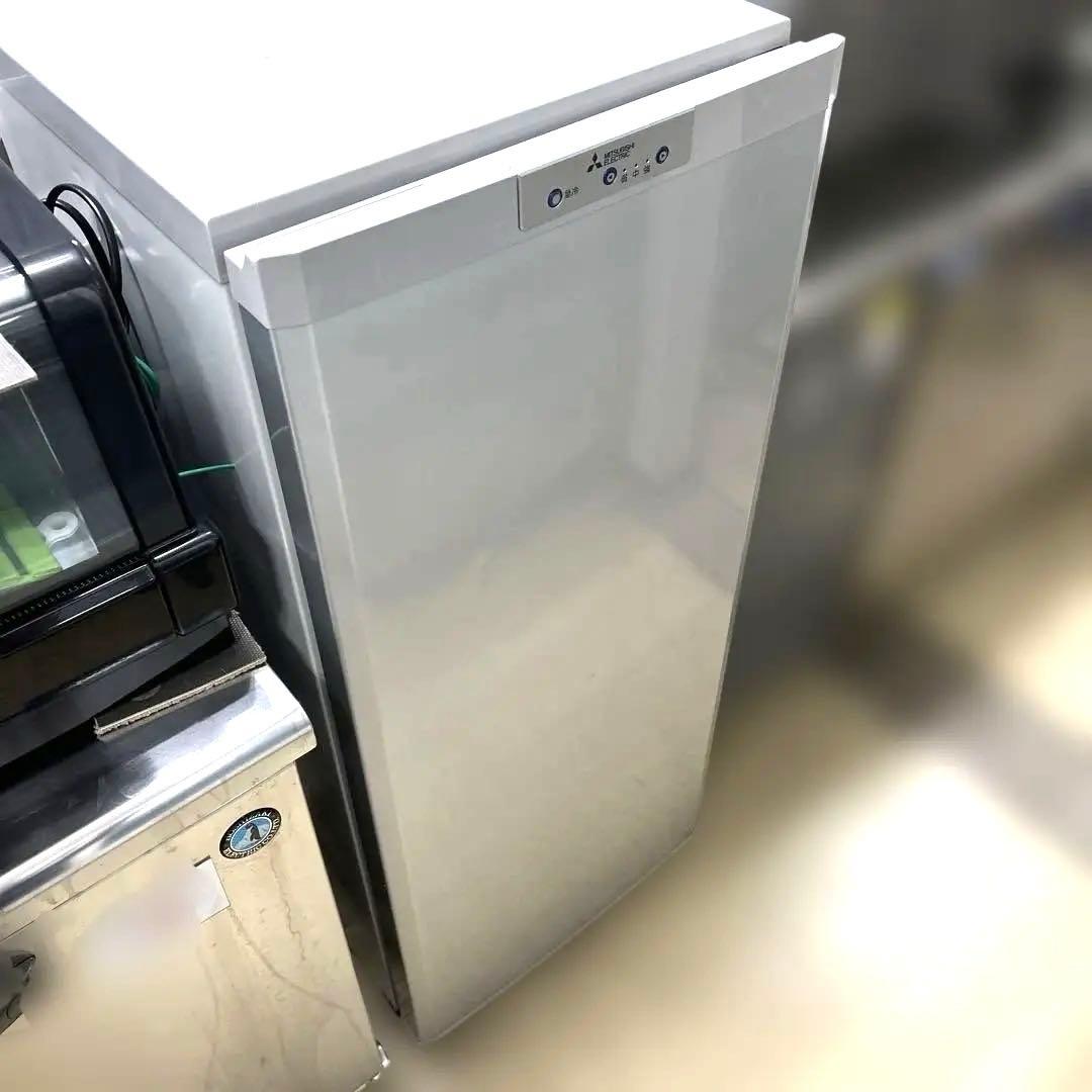 7082 2018年製 三菱 MF-U12B-S1 冷凍庫 121L