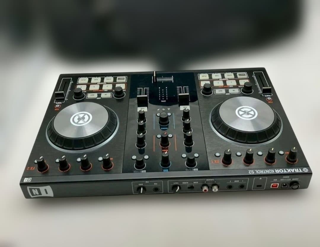 (nr/9.18/15)TRAKTOR KONTROL S2 DJコントローラー