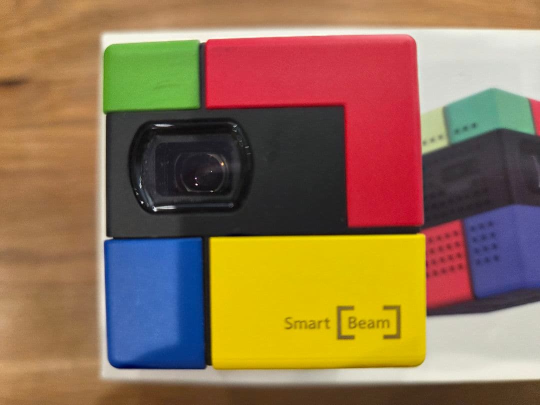 Smart Beam 小型プロジェクター