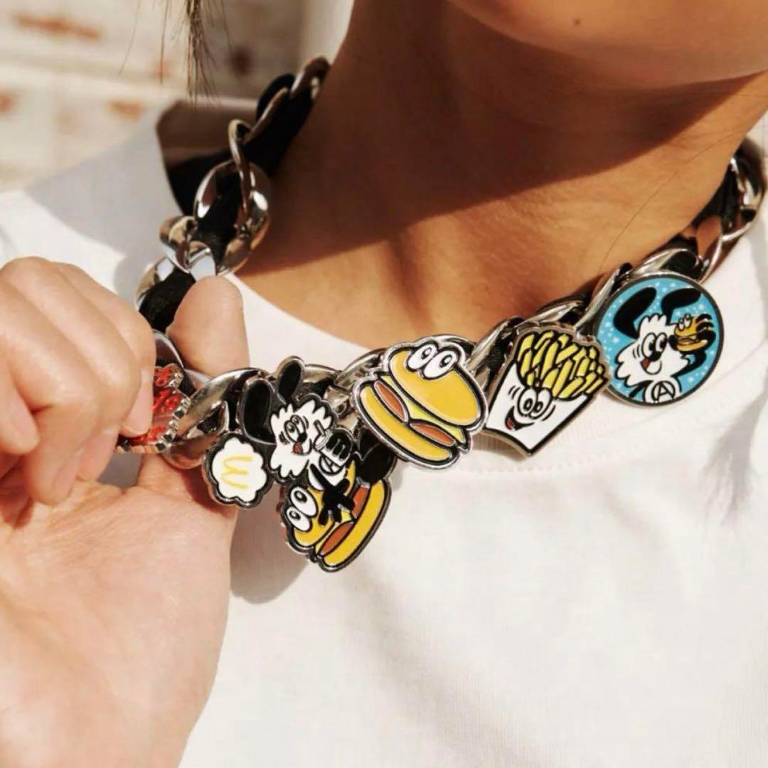 VERDY McDonald マクドナルド コラボ ピンバッジ　海外限定  新品