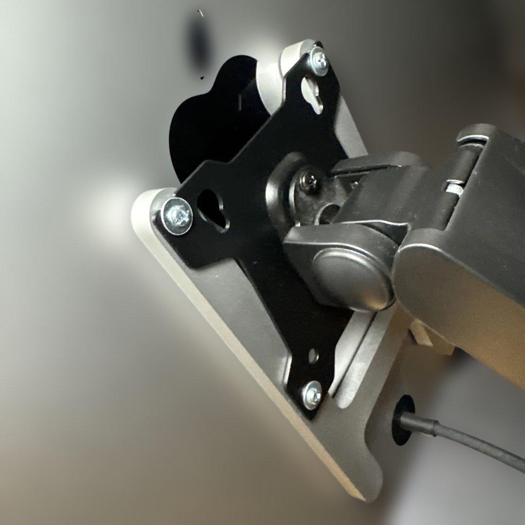 Apple Studio Display 標準ガラス VESAマウント