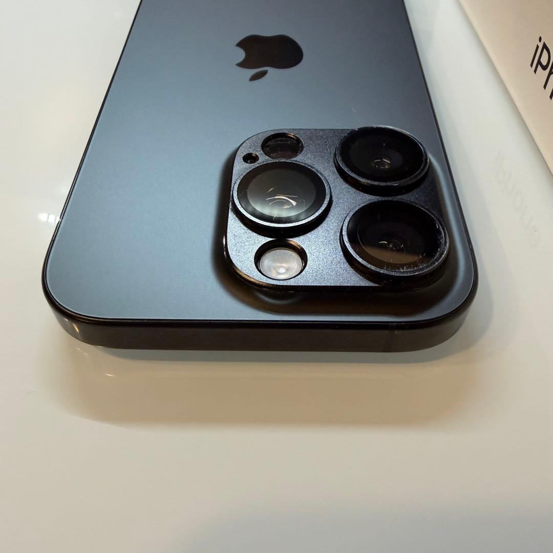 iPhone 16 Pro ブラックチタニウム 256GBバッテリー容量100%