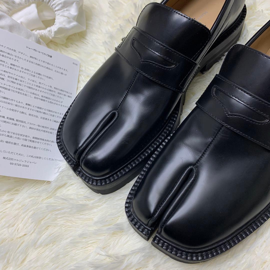 メゾンマルジェラ タビ ローファー