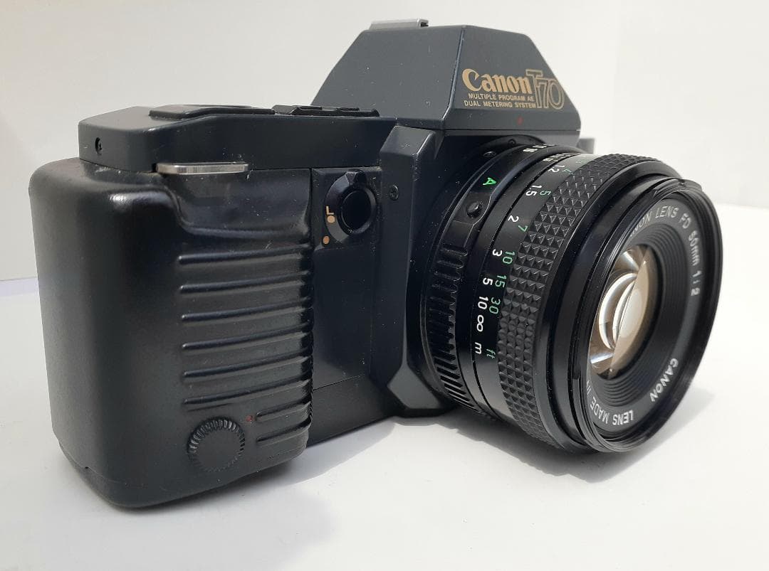 シャッター優先とプラグラムモードが選べてサクサク撮れる「Canon T70」