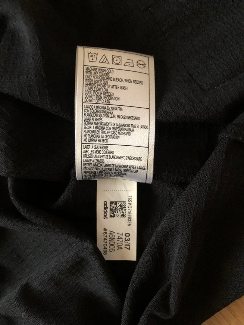 【M未使用美品】レブロン CAVS ユニフォーム　黒色半袖