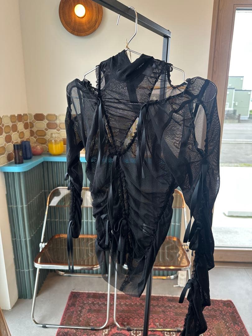 litmus Her Praha ブラックメッシュ長袖トップス