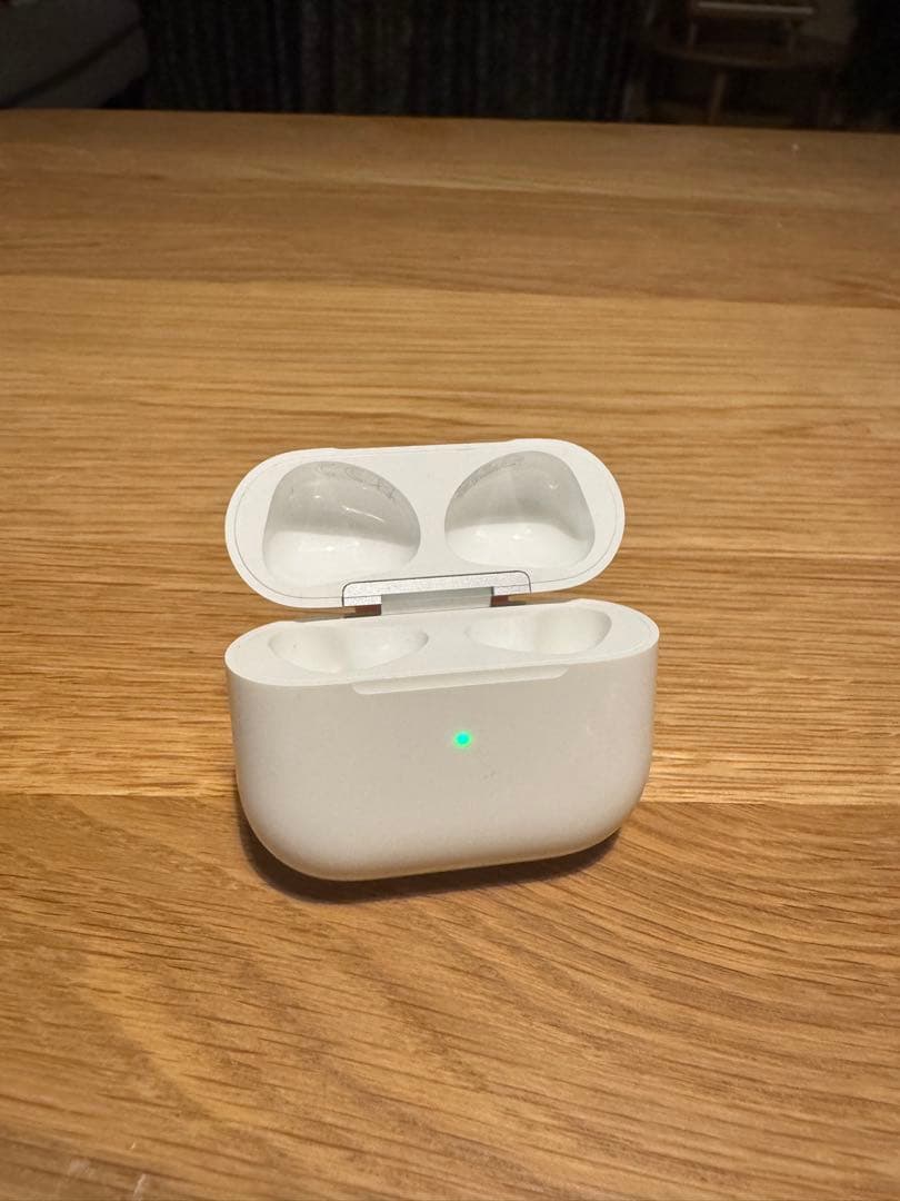 【美品】AirPods3 with Wireless Charging Case
