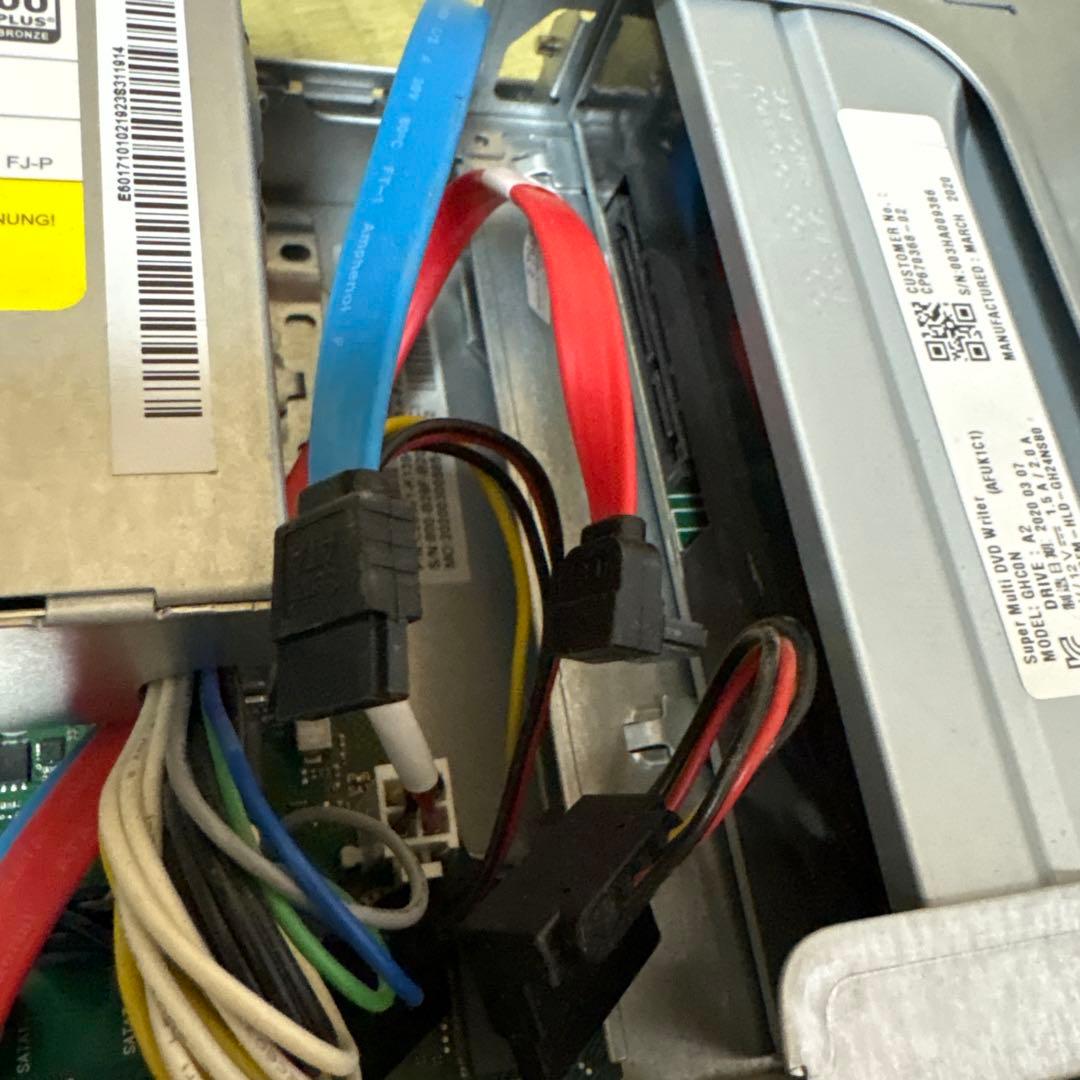 S*K様 Fujitsu ESPRIMO D588/CX デスクトップPCジャン