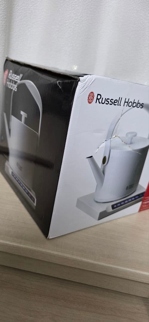 ブラックフライデー★今だけ！！Russell Hobbs 電気ケトル✨