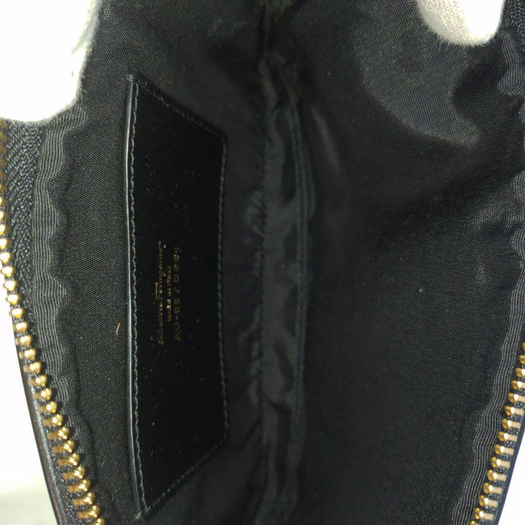 【未使用級】フェラガモ ウエストポーチ ガンチーニ キルティング レザー 黒