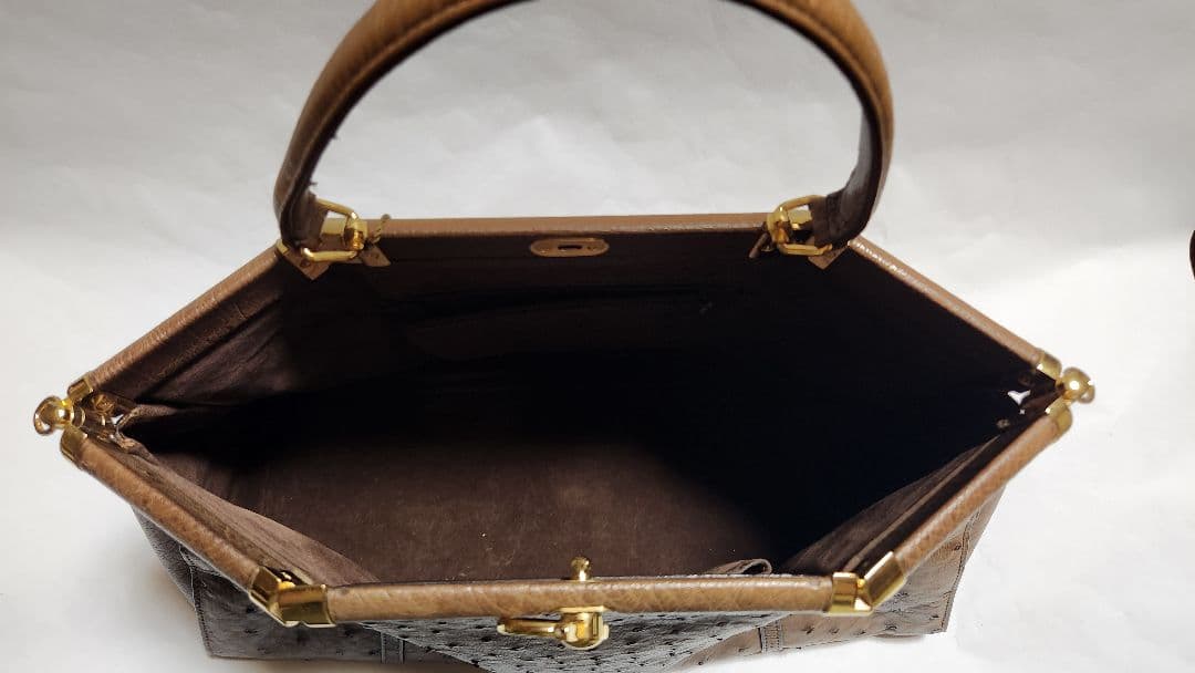 ブラウンオーストリッチハンドバッグ JRAロゴ付き