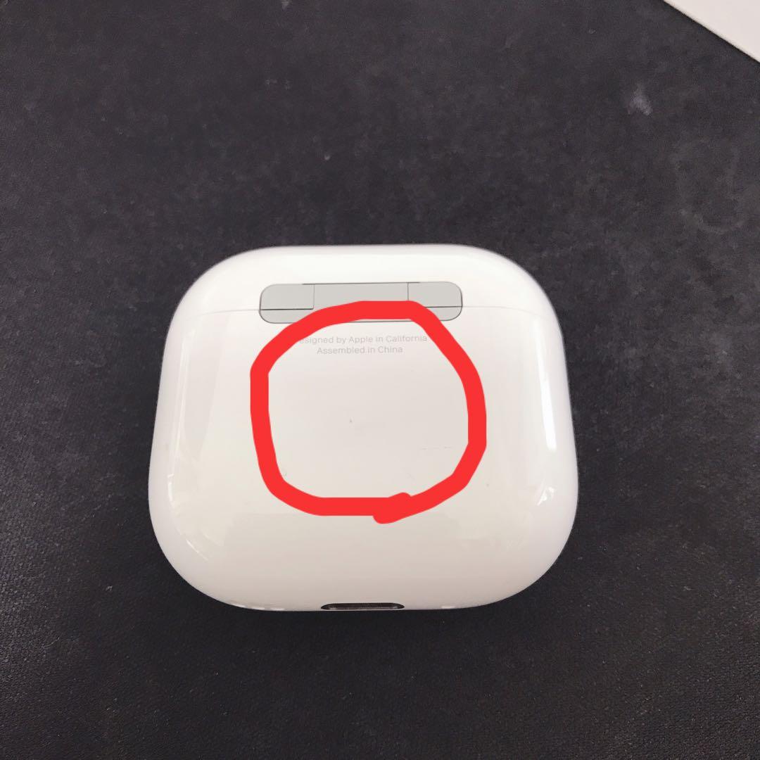 Apple AirPods 4 ノイズキャンセリング搭載 MXP93J/A