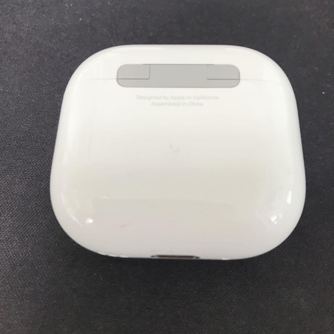 Apple AirPods 4 ノイズキャンセリング搭載 MXP93J/A