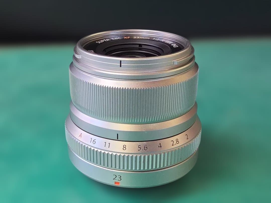 富士フィルム FUJINON XF 23mm F2 R WR シルバー
