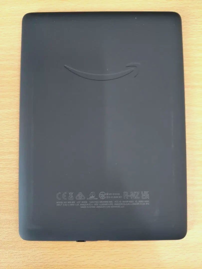 Kindle PaperWhite 16GB 11世代 6.8インチ 広告あり