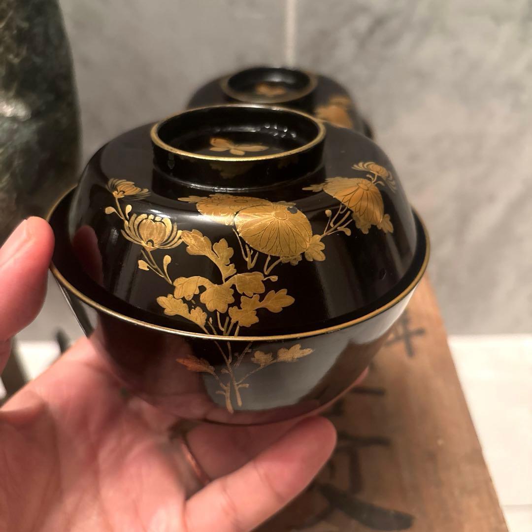 芸術的なお花、蝶々とふんだんに使われた金彩が美しい豪華絢爛な木製輪島漆塗お椀2客